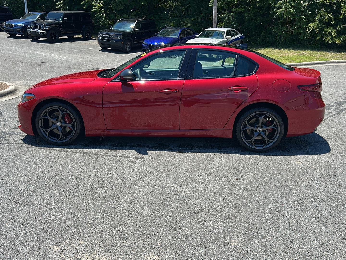 Used 2019 ROSSO COMPETIZIONE TRI-COAT Alfa Romeo TI image 2