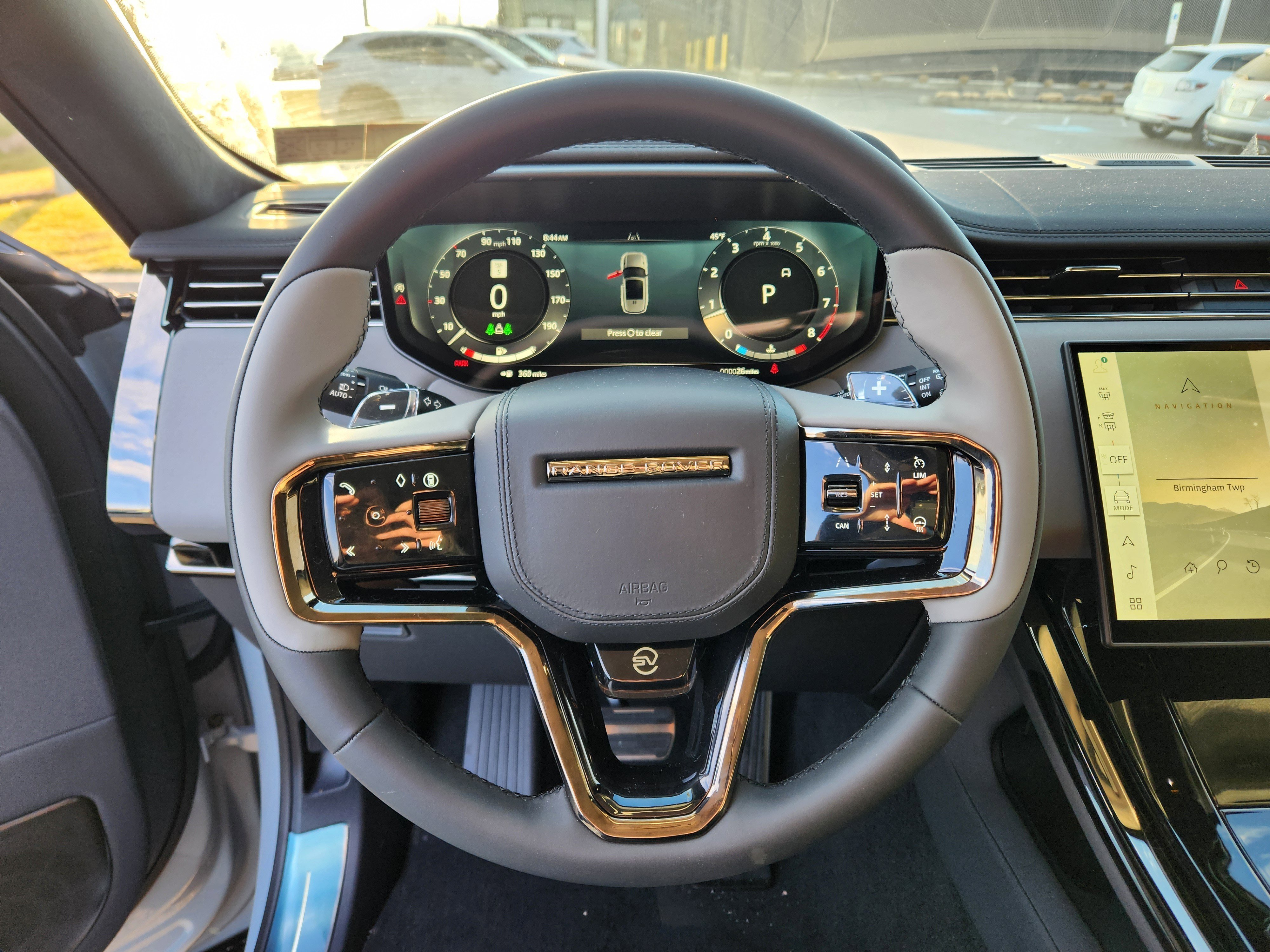 New 2026 Arroios Grey LAND ROVER SV image 15