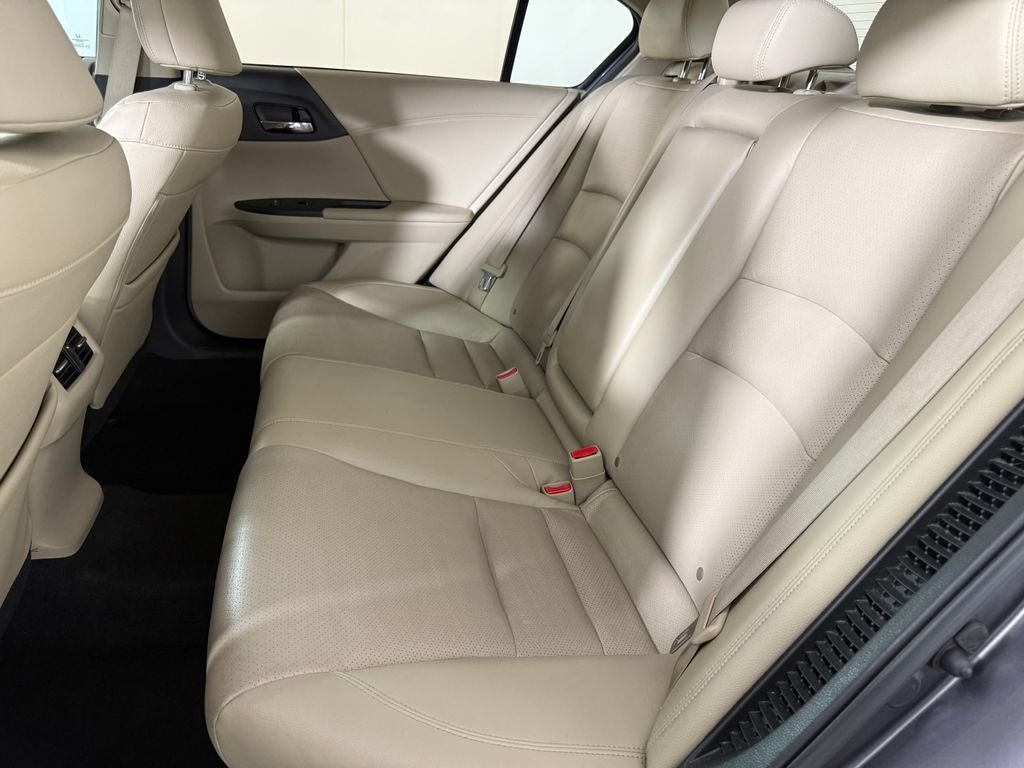 Used 2017 Gray Honda Touring image 12