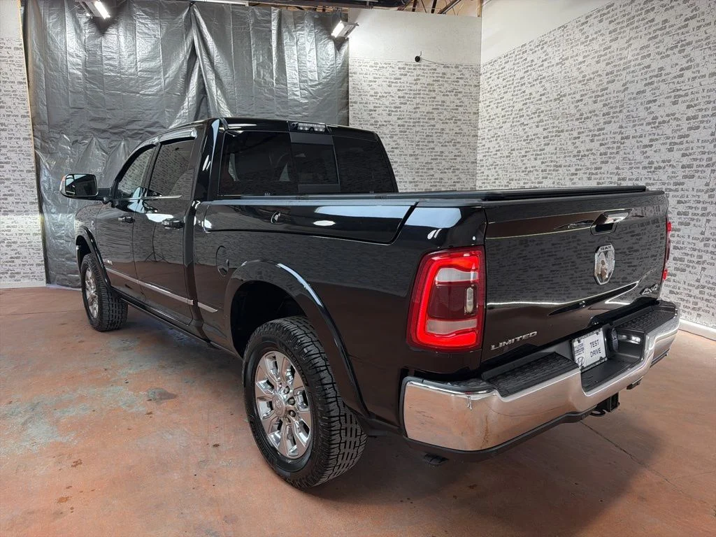 Used 2019 Diamond Black Crystal Pearlcoat Ram Limited image 5