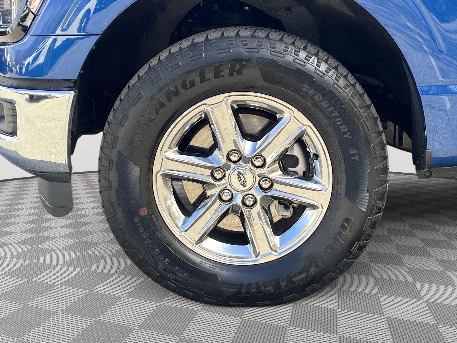 Used 2025 Atlas Blue Ford XLT image 11