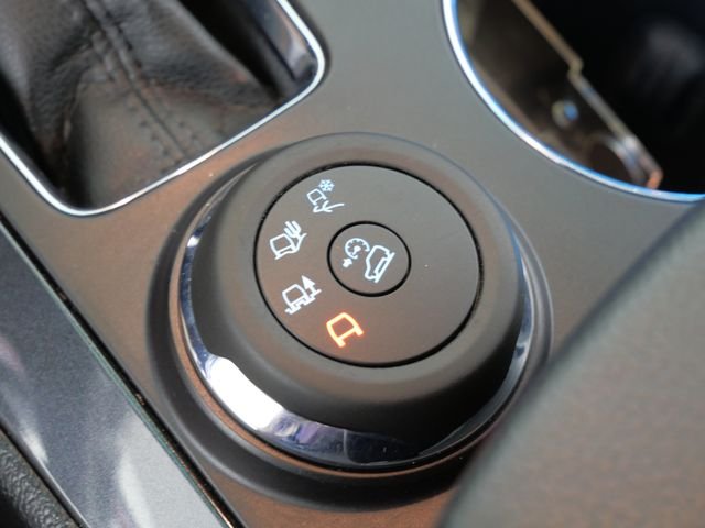 Used 2016 Red Ford Sport image 27