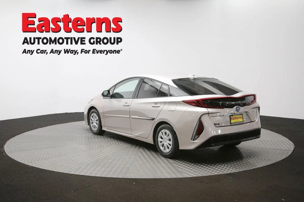 Used 2020 Gray Toyota XLE image 62