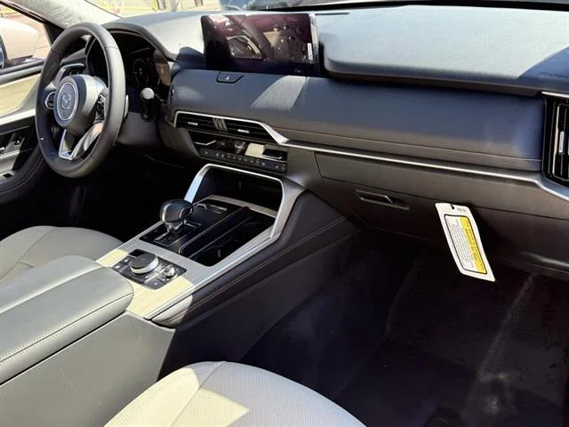 2025 Mazda CX-90 Preferred Package - Photo 24