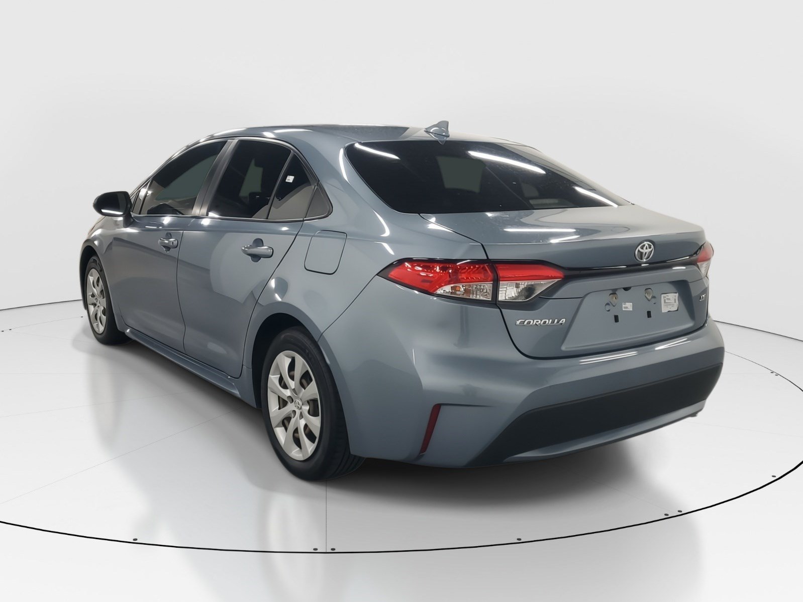 Used 2021 Celestite Toyota LE image 6