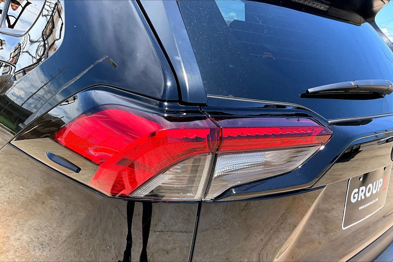 Used 2025 Midnight Black Metallic Toyota XLE image 29