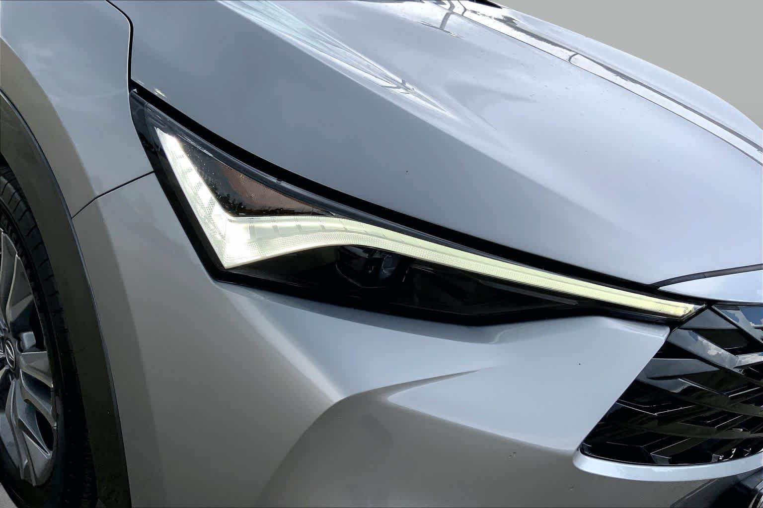 Used 2025 Solar Silver Metallic Acura  image 28