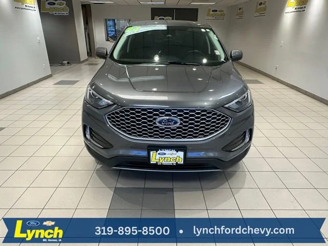 Used 2024 Gray Ford SEL image 26