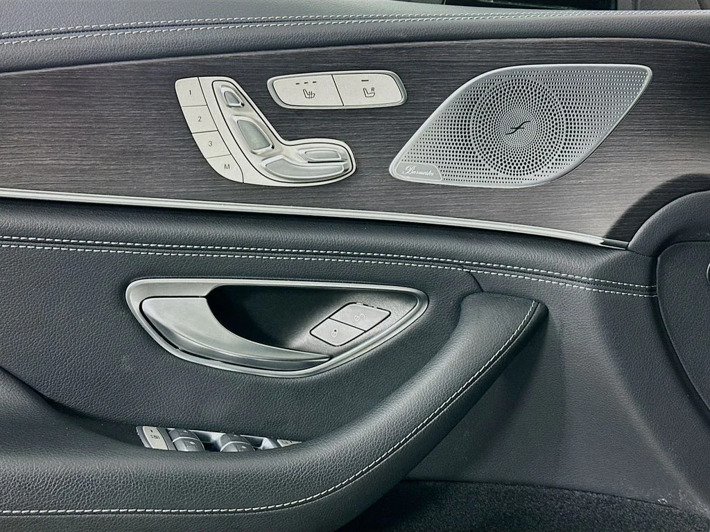 Used 2022 White Mercedes-Benz Base image 16