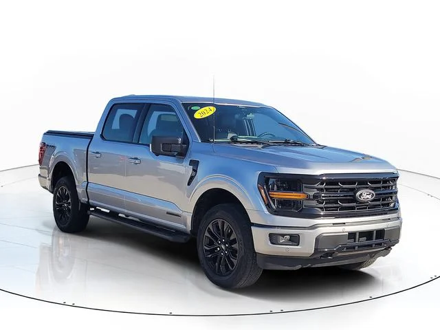Used 2024 Silver Ford XLT image 3