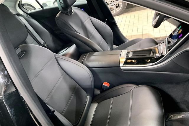 2026 Mercedes-Benz C-Class Sedan C 300 - Photo 25