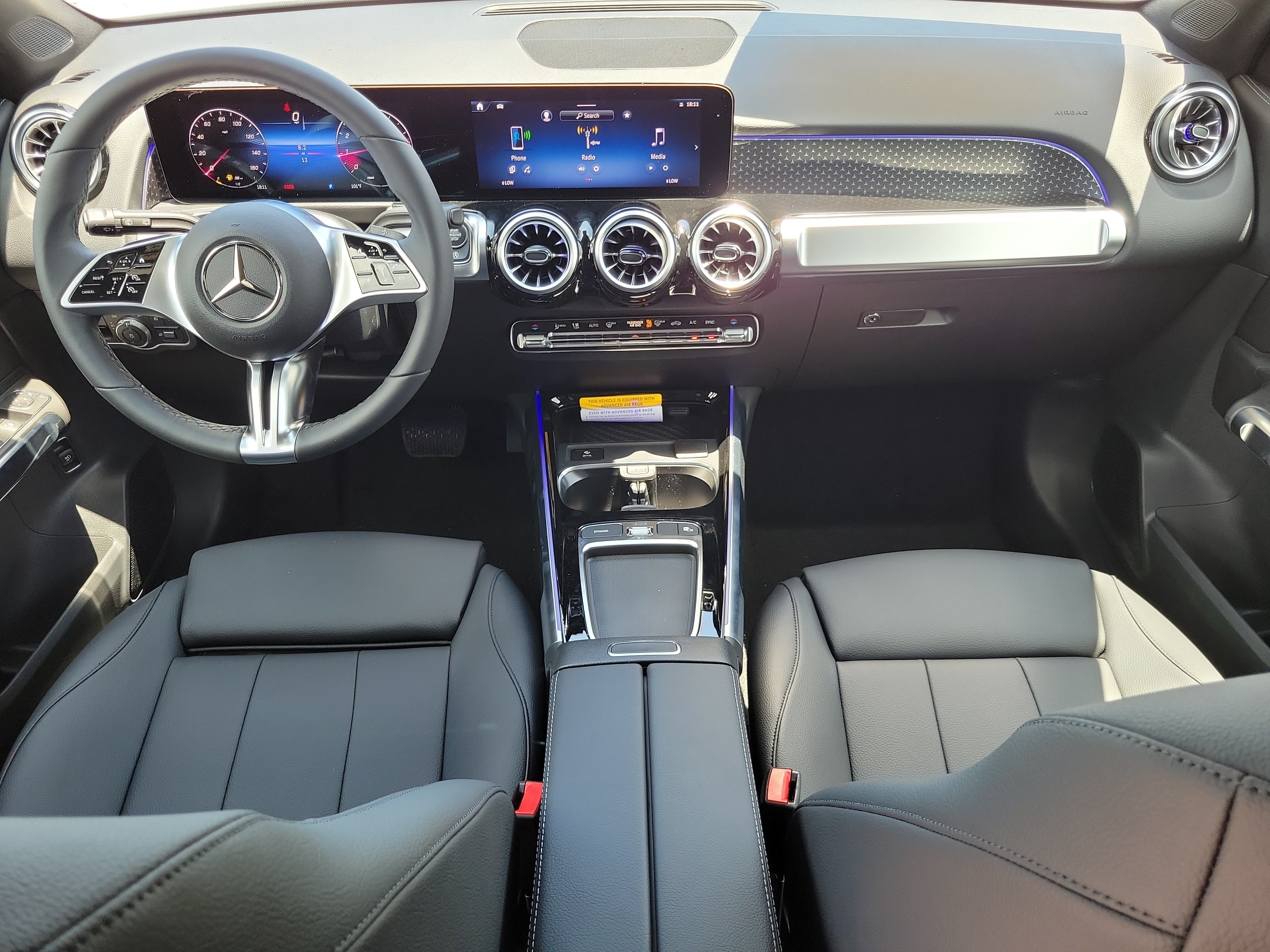 New 2026 Polar White Mercedes-Benz GLB 250 image 45