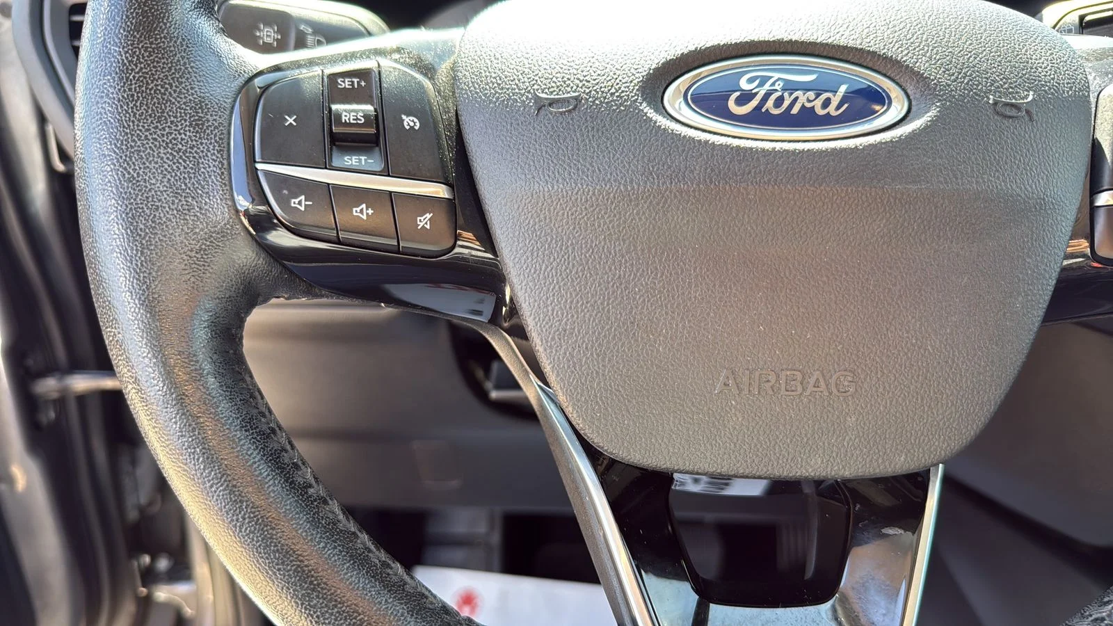 Used 2021 Gray Ford SEL image 16