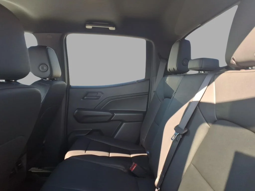 Used 2026 White Chevrolet Trail Boss image 10