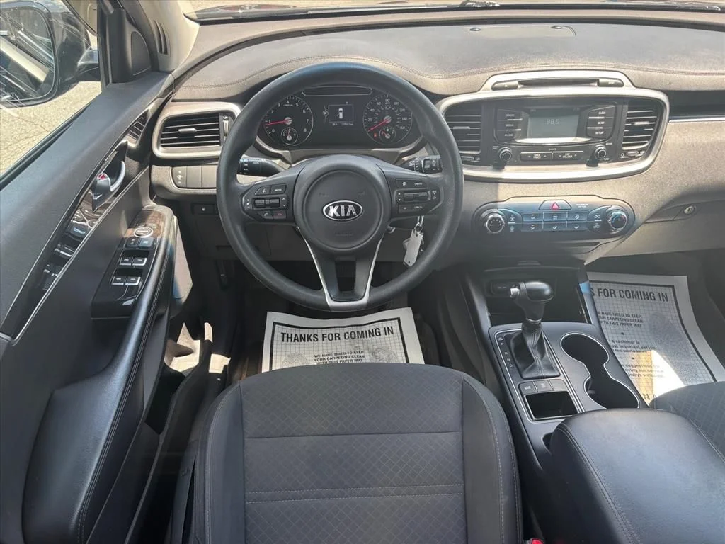 Used 2018 Black Kia LX image 3