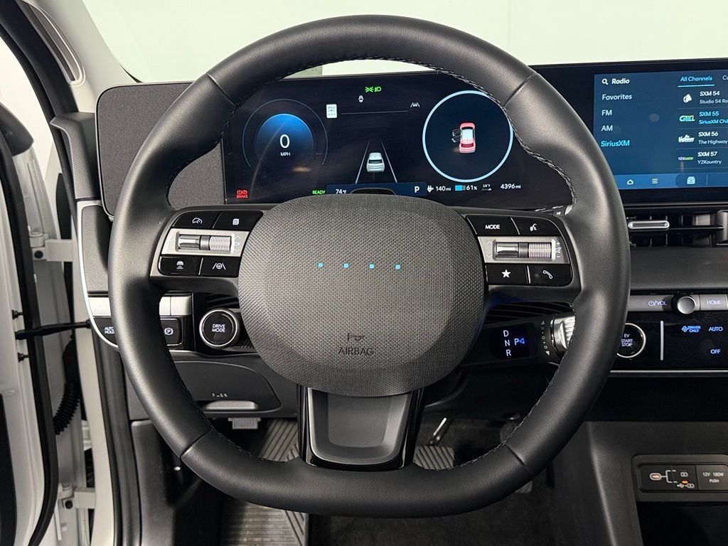 Used 2025 White Hyundai Limited image 17