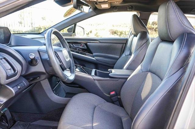 Certified Used 2023 ELEMENTAL SILVER Toyota  image 21
