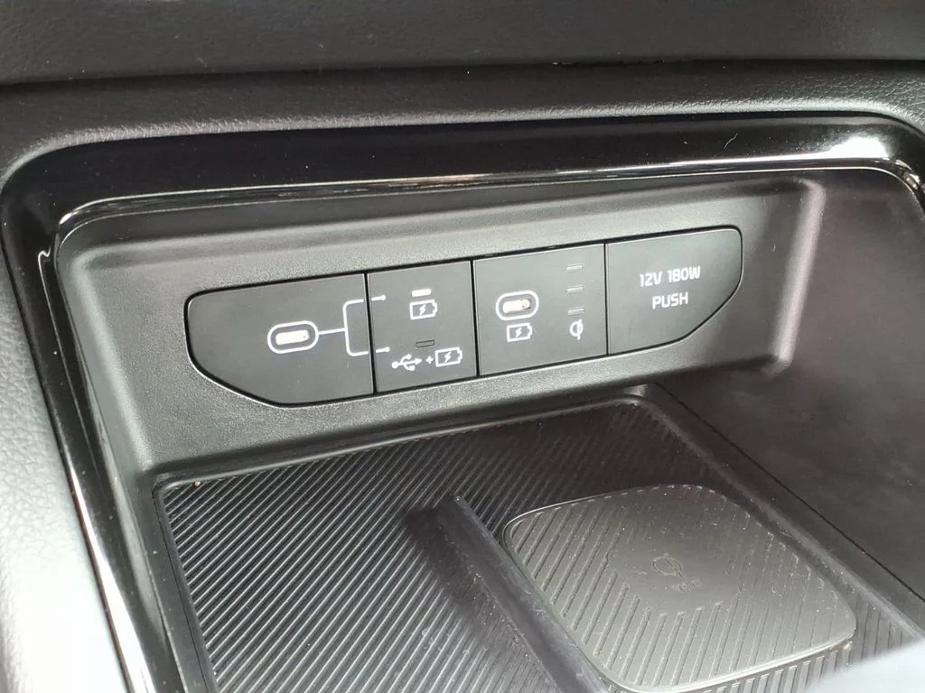 Certified Used 2025 Red Kia EX image 17