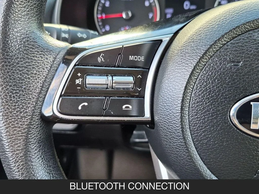 Used 2020 Gray Kia LXS image 17