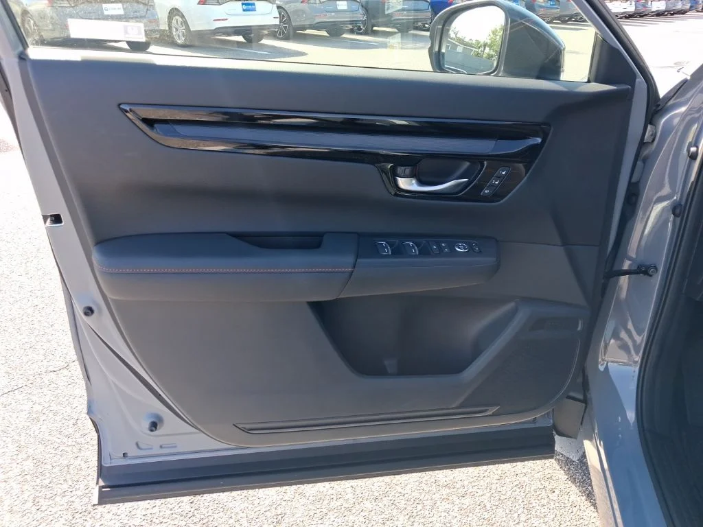 Used 2024  Honda Sport Touring image 22
