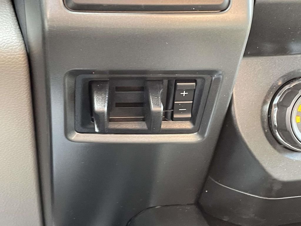 Used 2021 Silver Ford XLT image 25