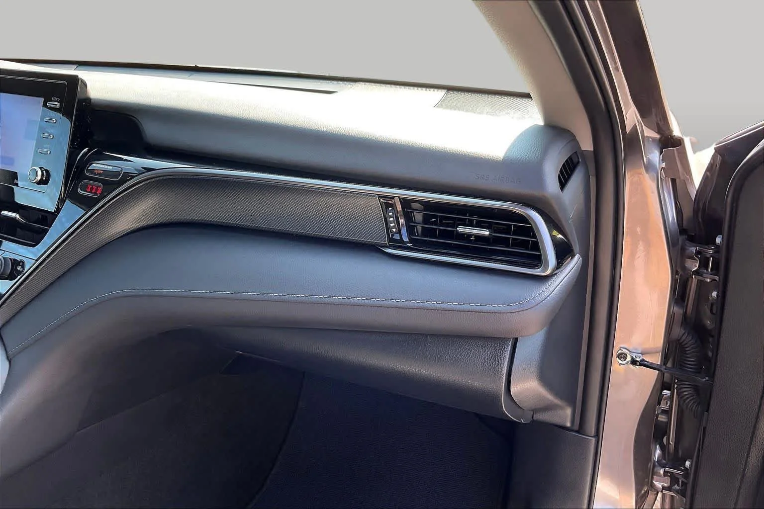 Used 2024 Predawn Gray Mica Toyota LE image 19