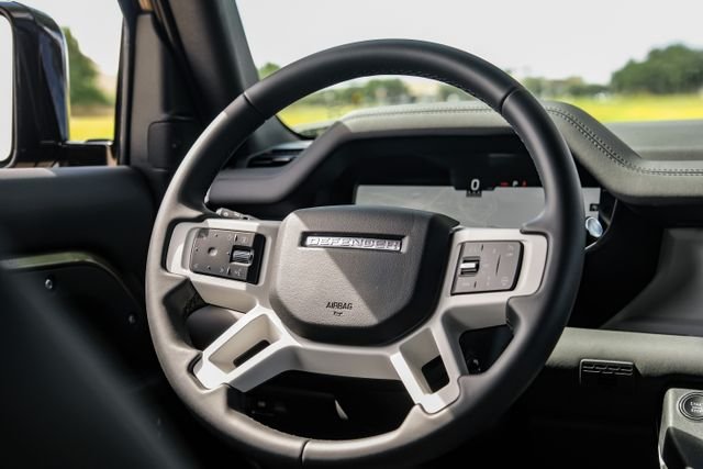 2025 Land Rover Defender X-Dynamic SE - Photo 21