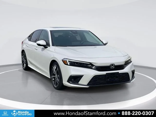 2024 Honda Civic Touring CVT's photo