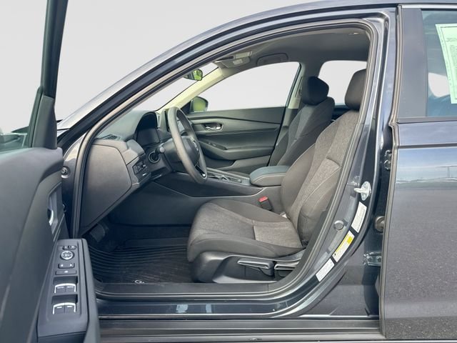 2025 Honda Accord LX - Photo 13