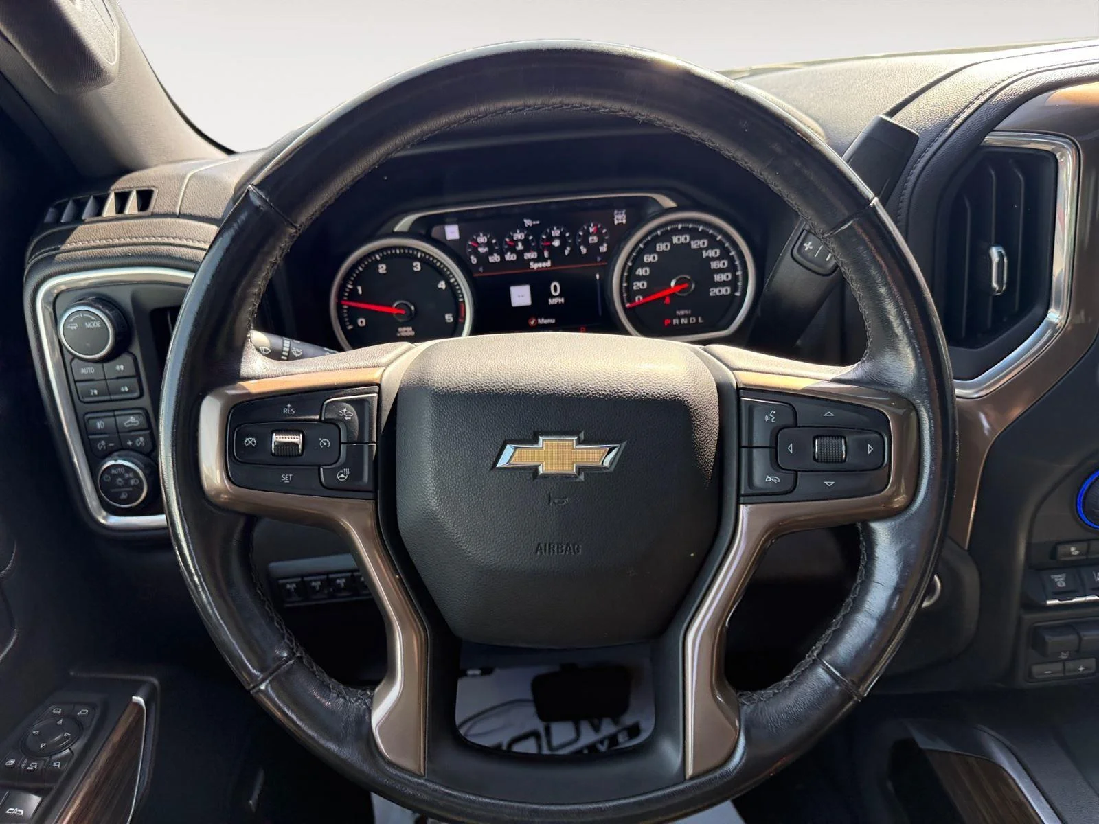 Used 2022 Summit White Chevrolet High Country image 16