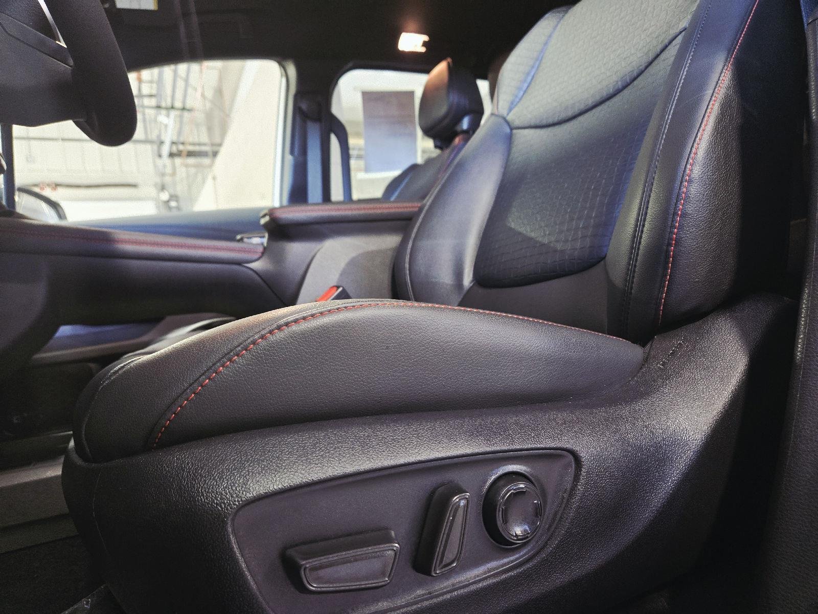 Used 2026 Ice Cap Toyota XSE image 15