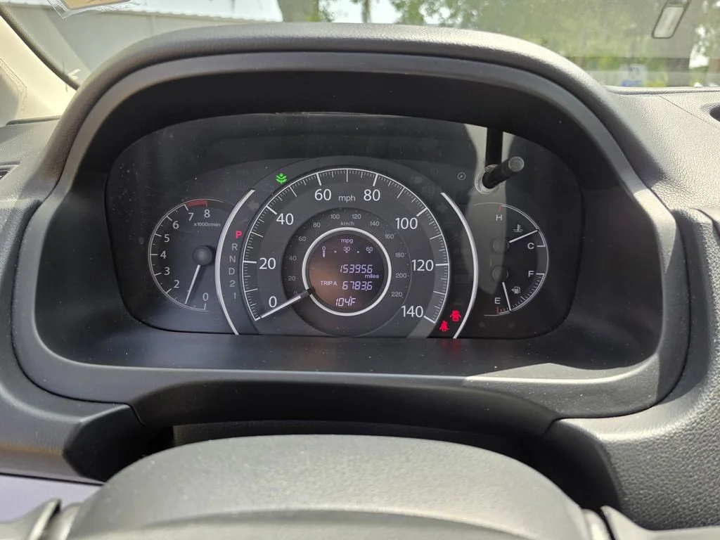 Used 2013 White Honda LX image 25