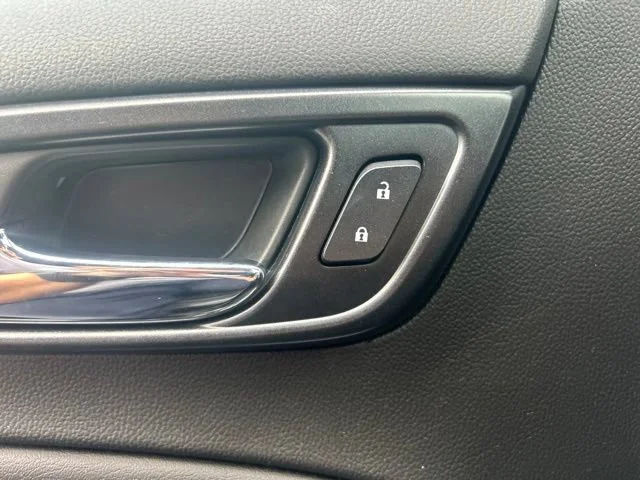 Used 2019 SATIN STEEL METALLIC GMC SLT Standard Edition image 16