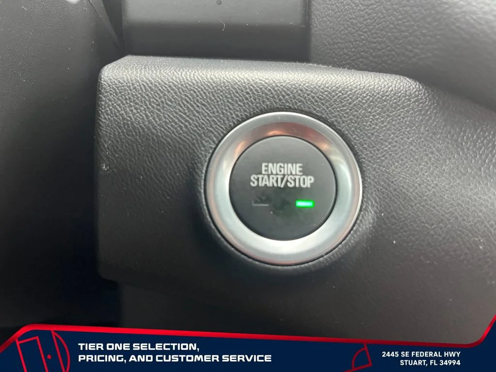 Used 2024 Summit White GMC SLE image 29