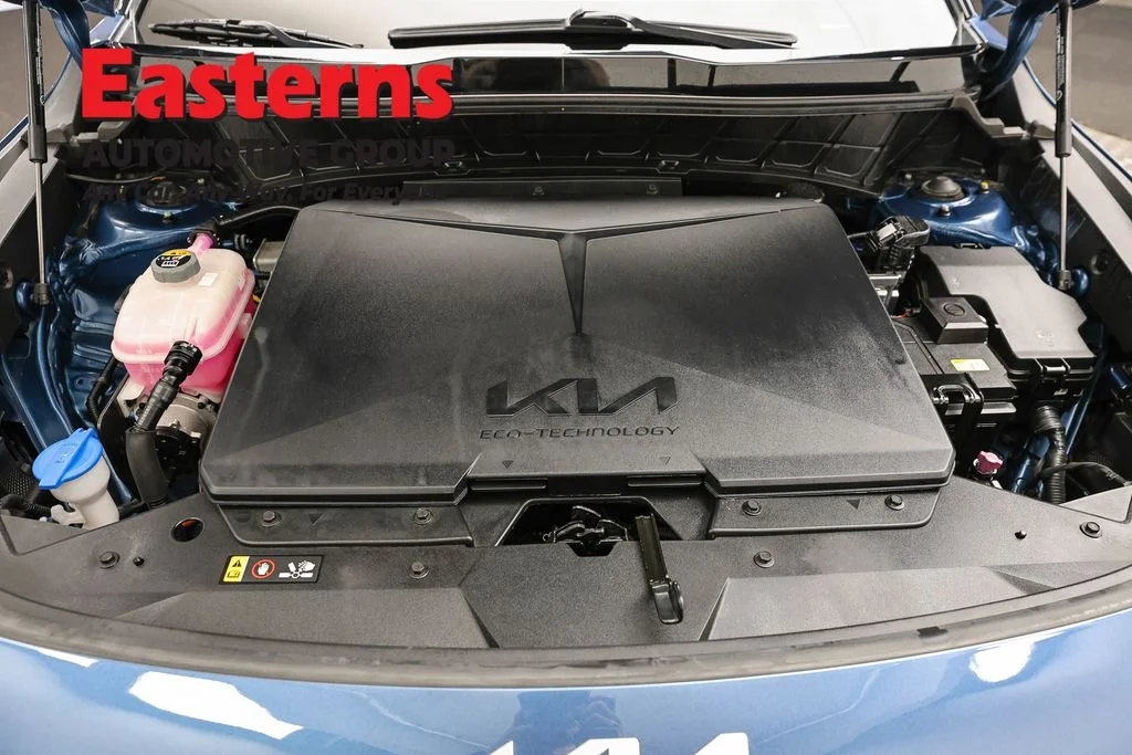 Used 2023 Blue Kia Wind image 7