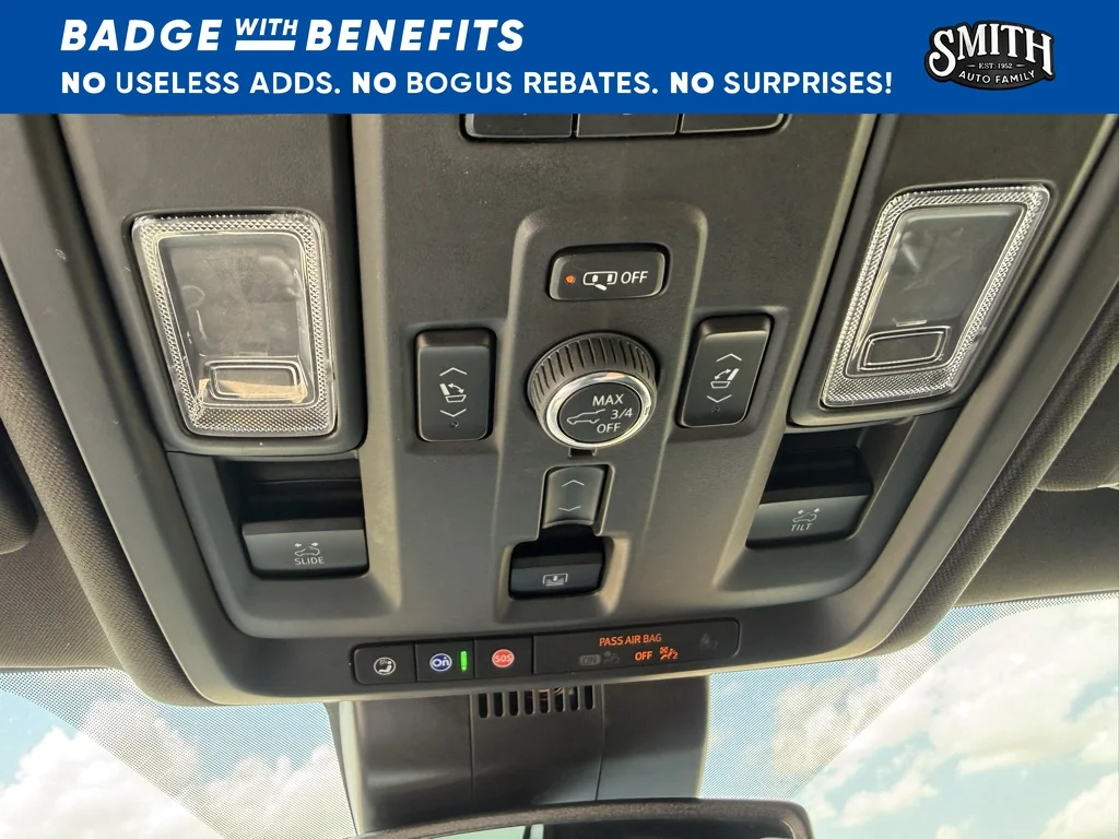 Used 2023 Onyx Black GMC Denali image 19