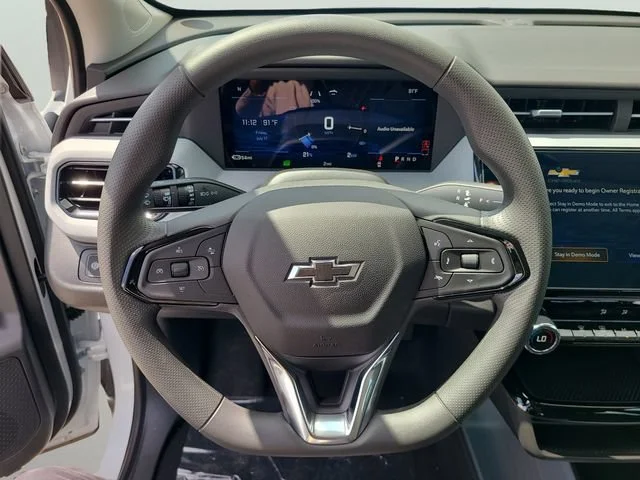 New 2027 Summit White Chevrolet LT image 23
