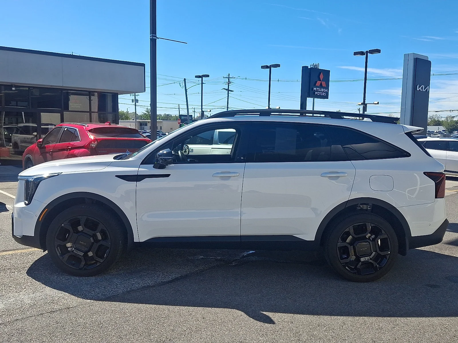 Certified Used 2025 White Kia X-Line SX Prestige image 5