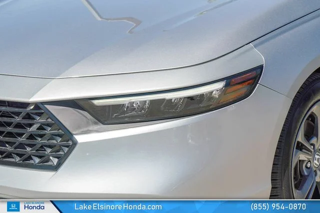 Used 2023 Lunar Silver Metallic Honda EX image 5