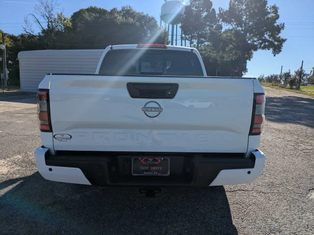 New 2027 Glacier White Nissan Crew Cab SV image 5