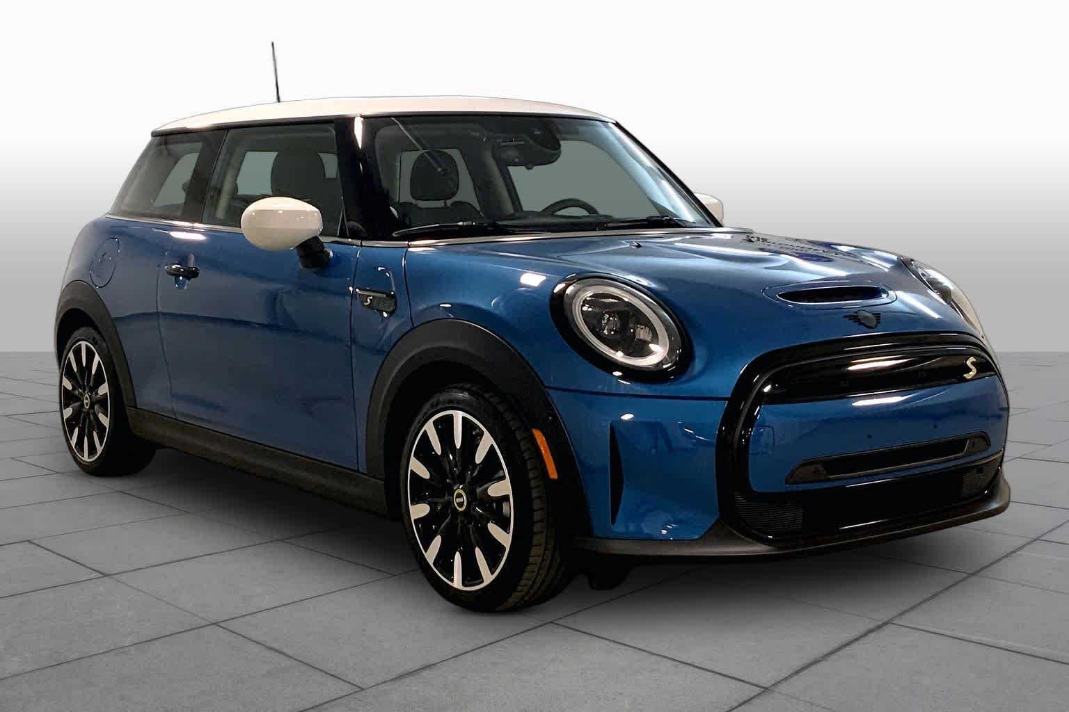 Certified 2024 MINI Hardtop 2 Door SE with VIN WMW13DJ08R2V87290 for sale in Houston, TX