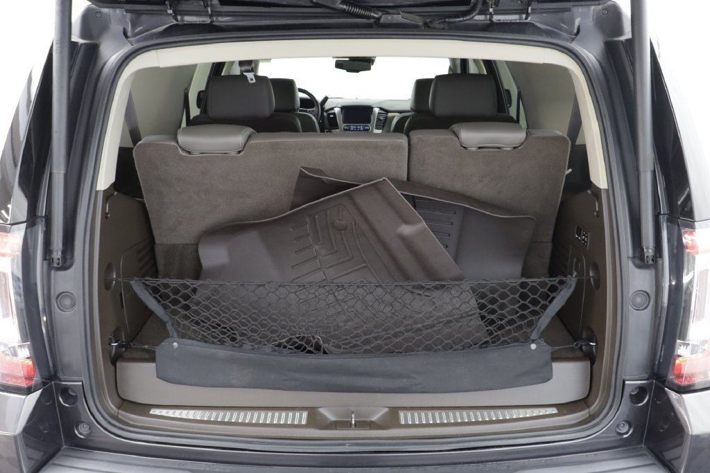 Used 2017 Silver GMC Denali image 21