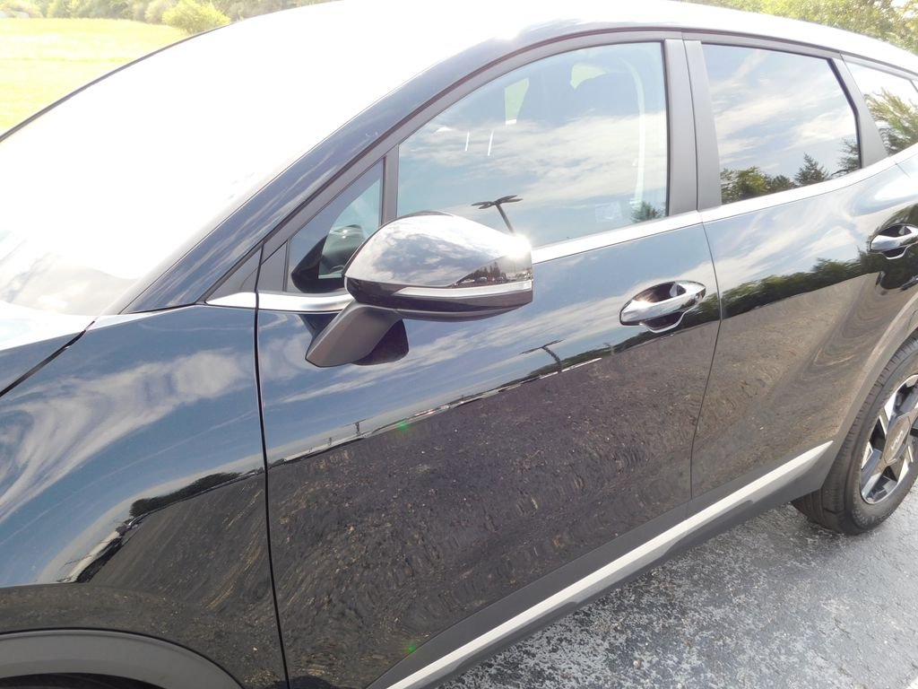 Used 2026 Ebony Black Kia LX image 11