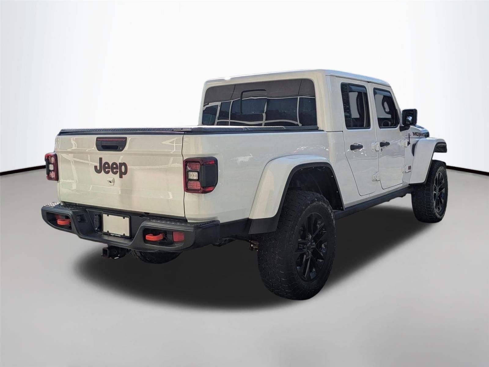 Used 2021 Bright White Clearcoat Jeep Mojave image 5