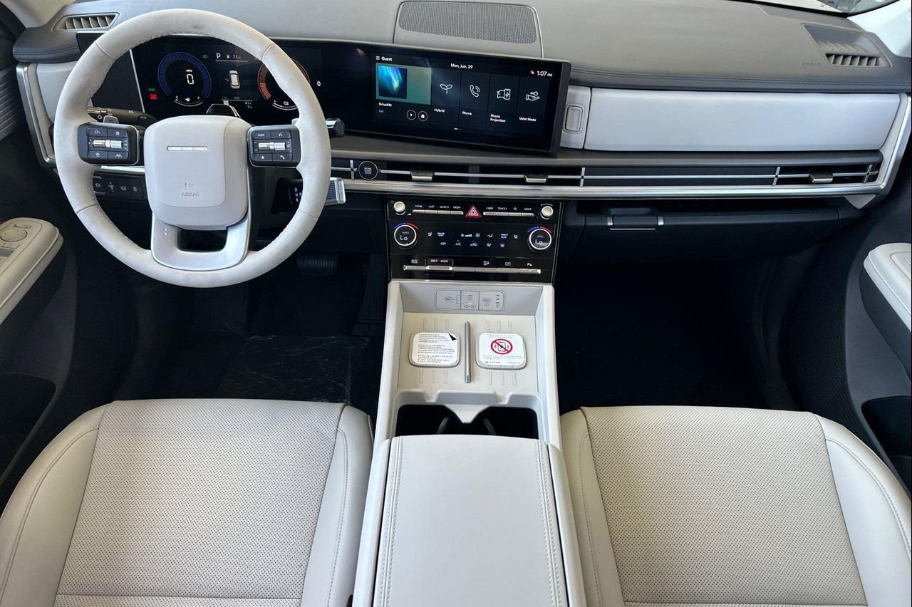 New 2026 Shimmering Silver Hyundai SEL image 13