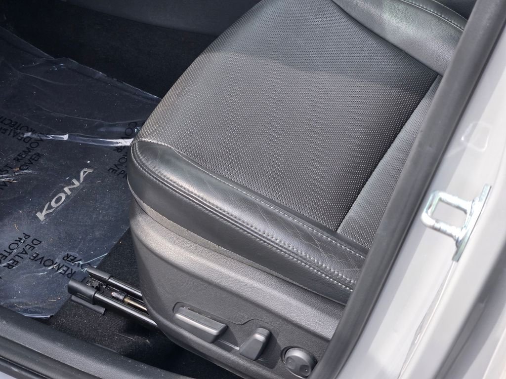 Certified Used 2023 Silver Hyundai Limited image 32