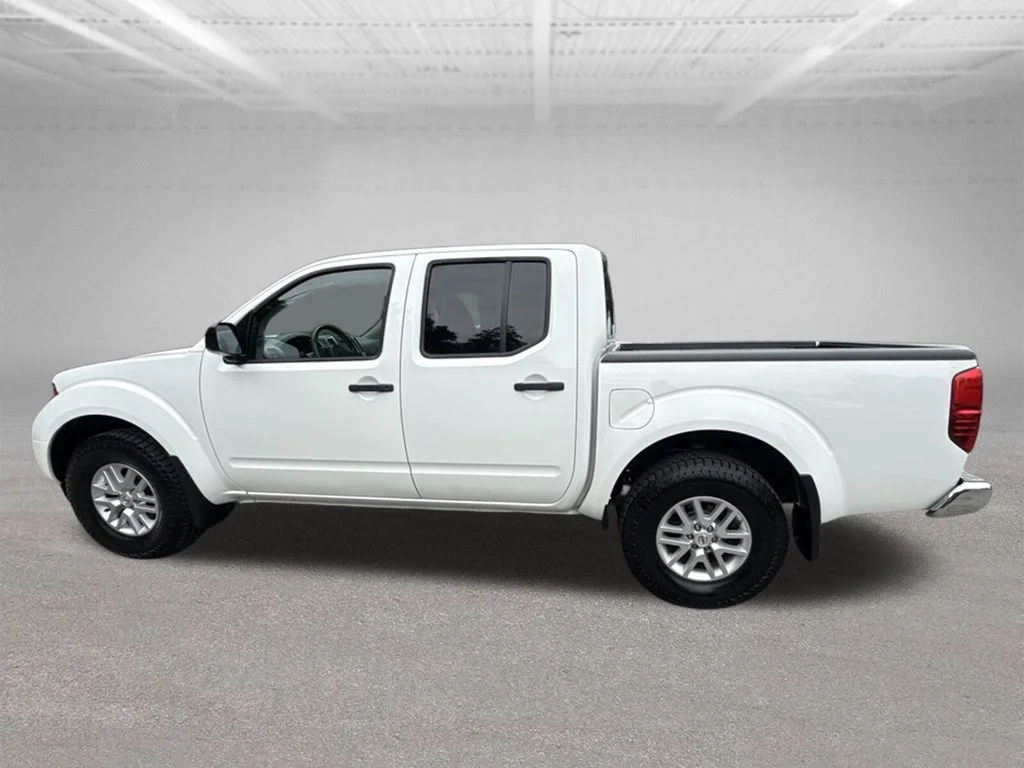 Used 2019 White Nissan SV image 9