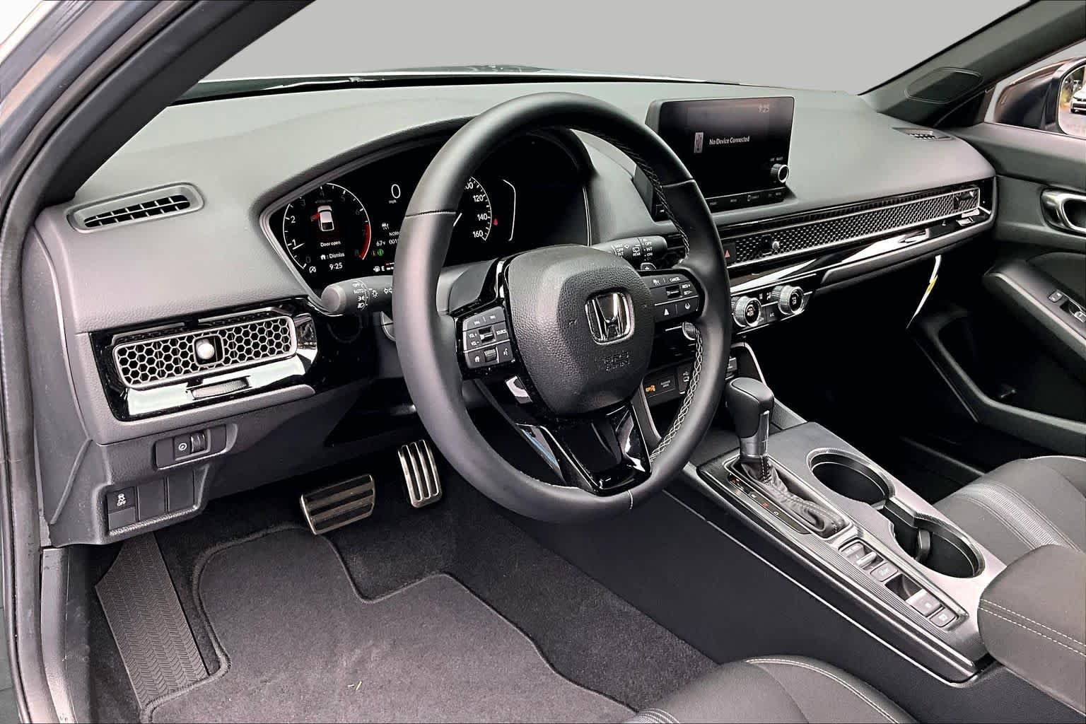 2026 Honda Civic Hatchback Sport - Photo 17