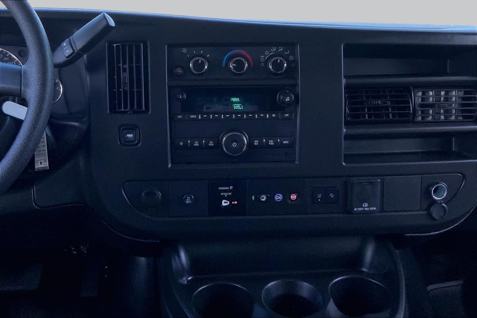 Pre-Owned 2025 GMC Savana Passenger LT