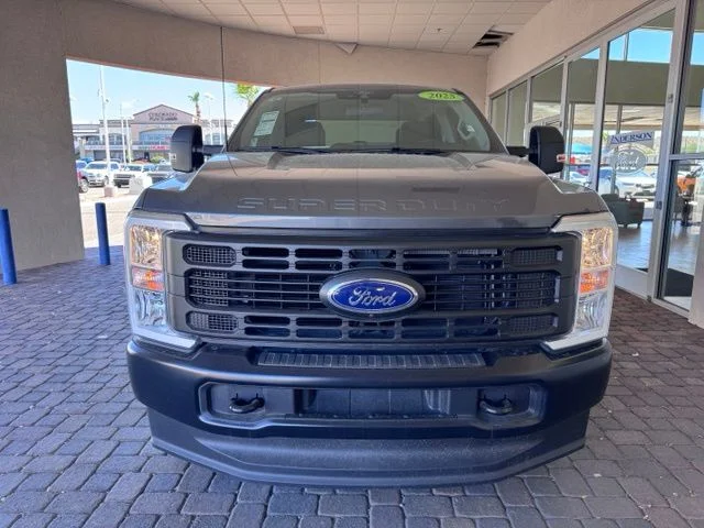 2025 Ford F-350 Super Duty XL - Photo 8